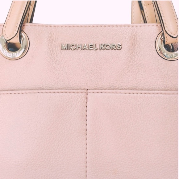MICHAEL KORS Top Zip Pocketed Bedford Leather Shoulder Tote Bag in Soft Pink - Picture 4 of 15